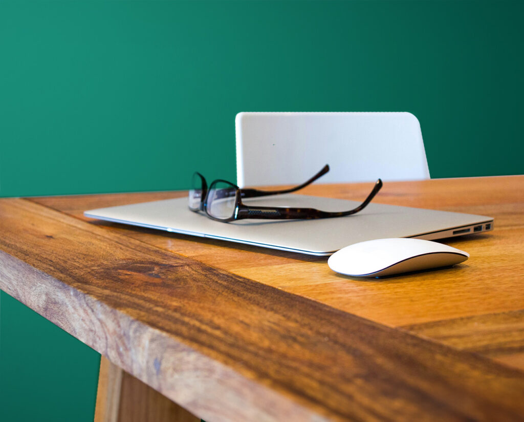 glasses-on-table-tech-support-note-taking